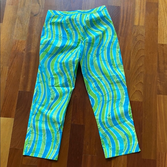Lilly Pulitzer “Makin Waves” Fish Print Pants - Picture 7 of 7